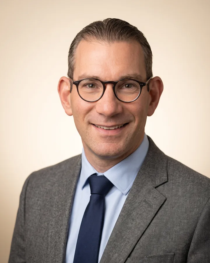 Steven Isaacson, Chief Executive of Evia Health